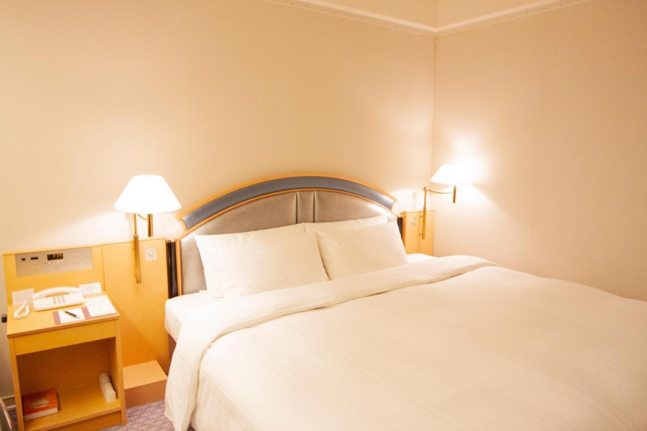 Hotel New Otani Makuhari Chiba Exterior photo